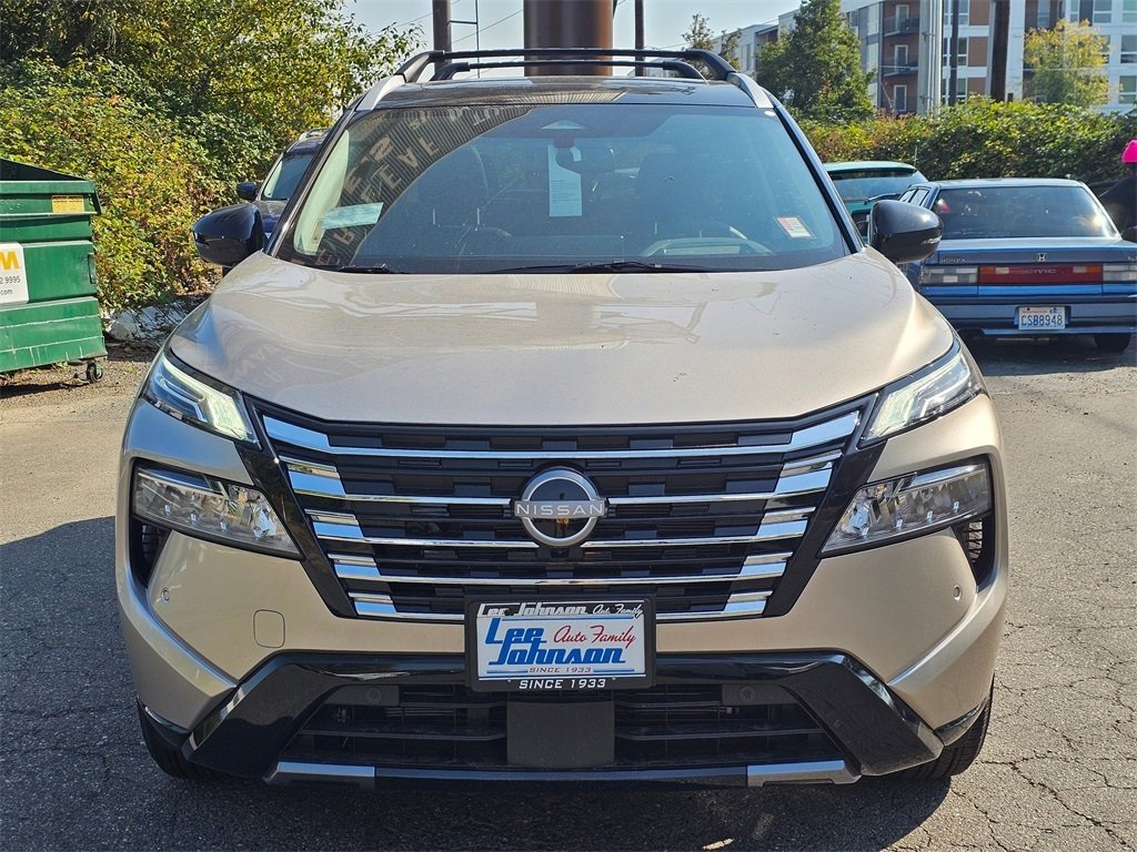 New 2026 Nissan Rogue Platinum image 2