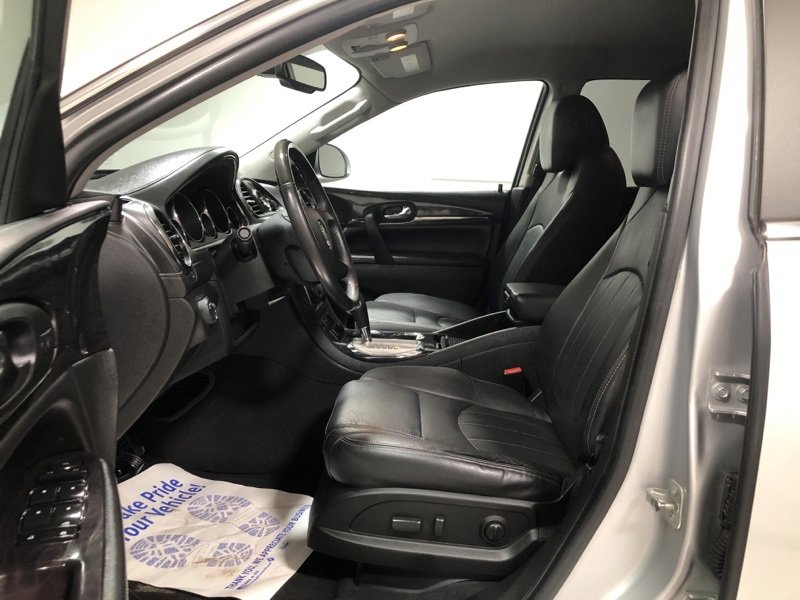 Used 2017 Buick Enclave Leather image 19