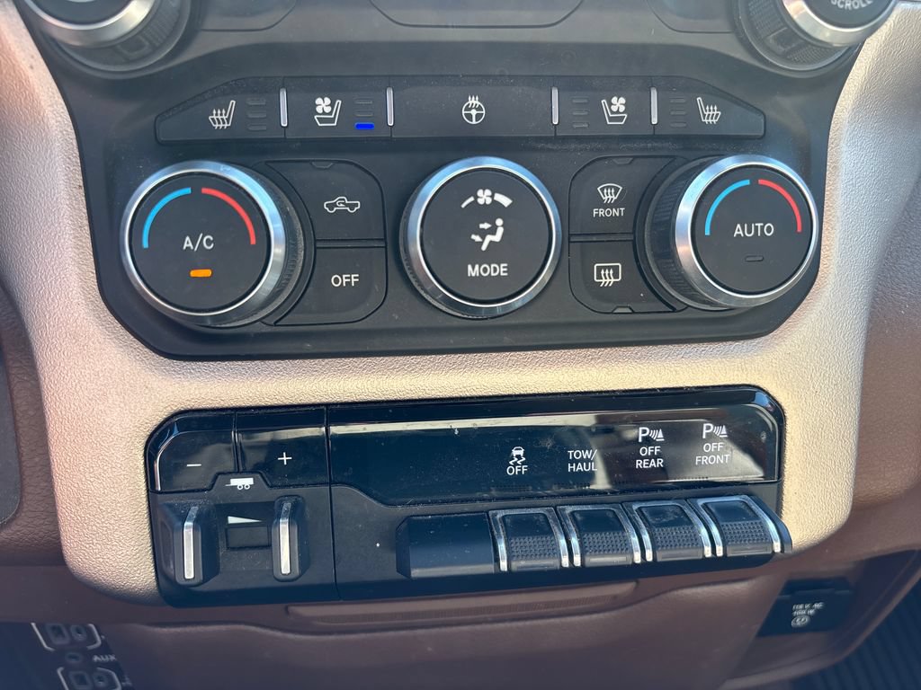 Used 2020 RAM 1500 Laramie AWD/4WD image 19