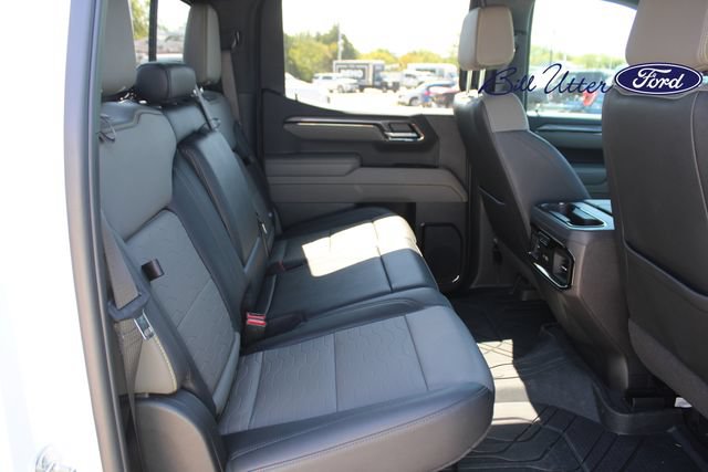 Used 2025 Chevrolet Silverado 1500 ZR2 w/ Technology Package AWD/4WD image 13