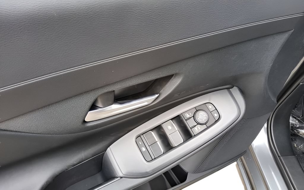 New 2026 Nissan Sentra SV w/ SV Convenience Package FWD image 21