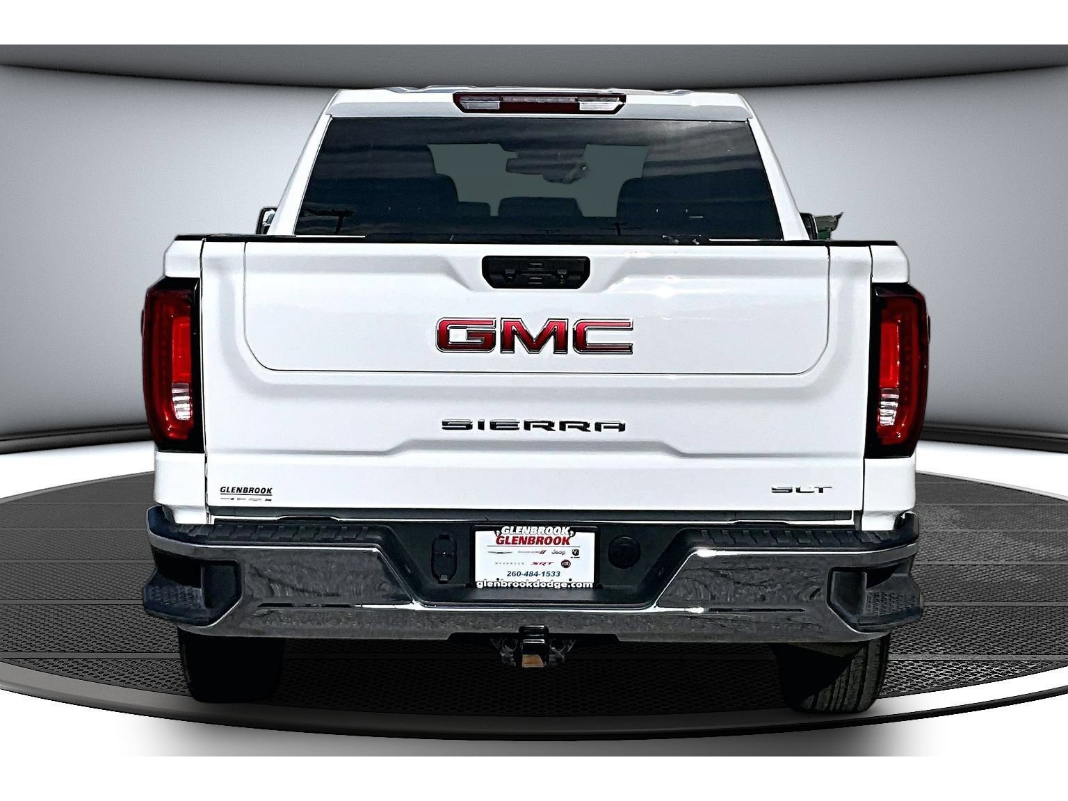 Used 2025 GMC Sierra 1500 SLT AWD/4WD image 6