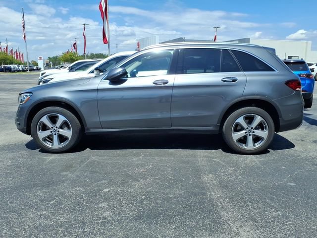 Used 2021 Mercedes-Benz GLC 300 w/ Premium Package image 3