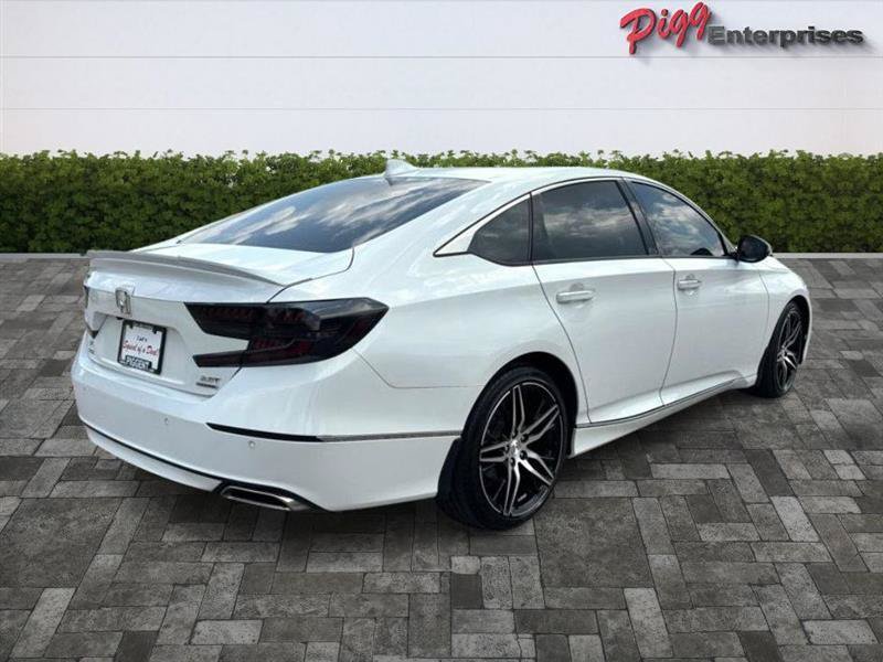 Used 2021 Honda Accord Touring image 9