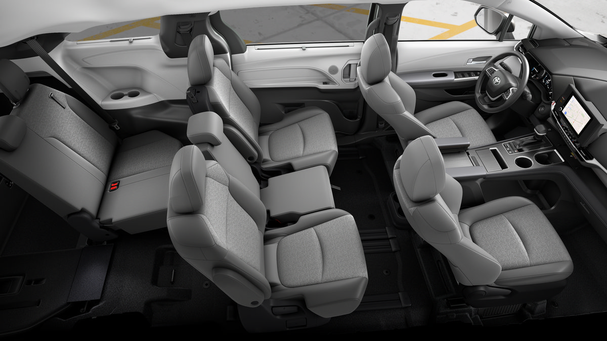 New 2026 Toyota Sienna LE FWD image 4