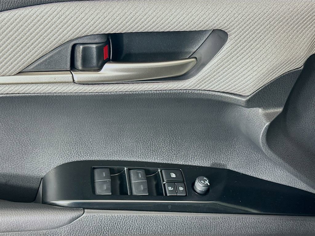 Certified 2025 Toyota Camry SE image 18