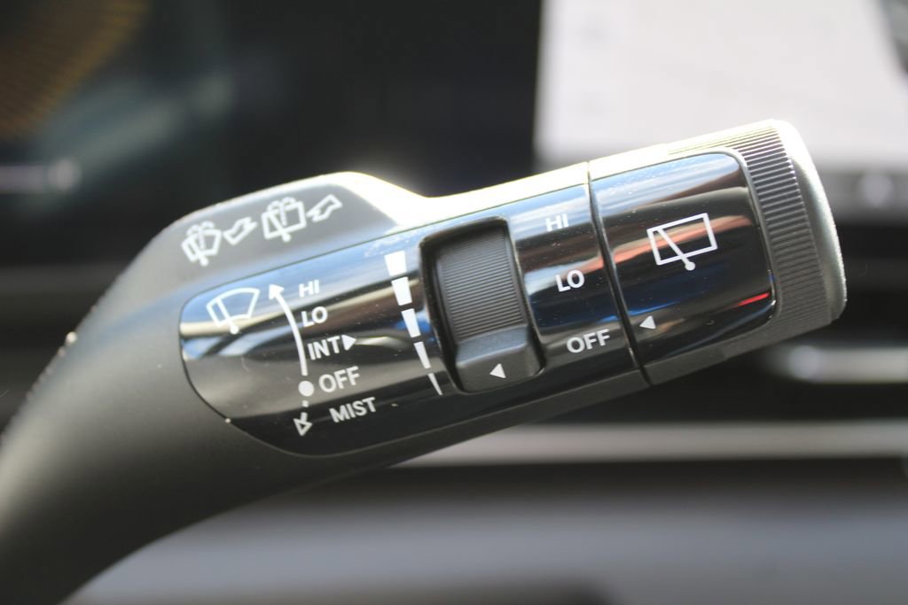 New 2026 Kia Carnival EX FWD image 38