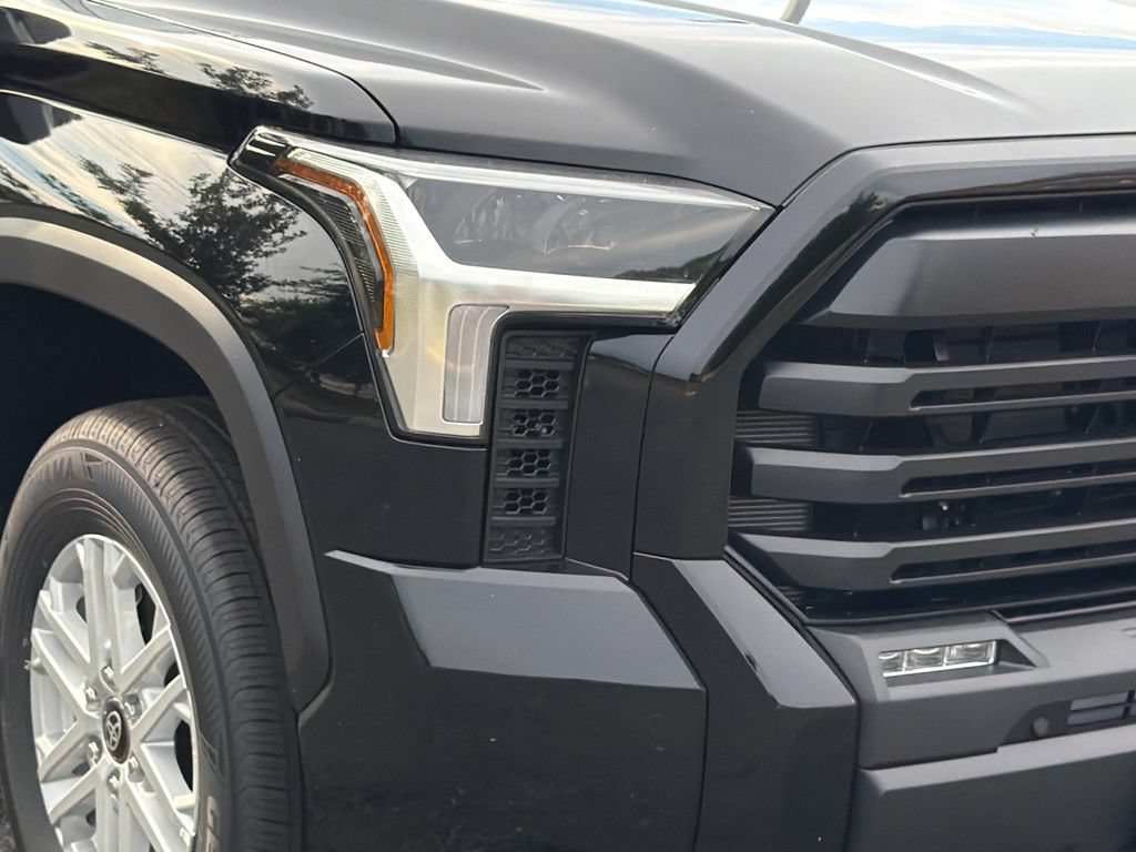 New 2026 Toyota Tundra SR5 AWD/4WD image 9