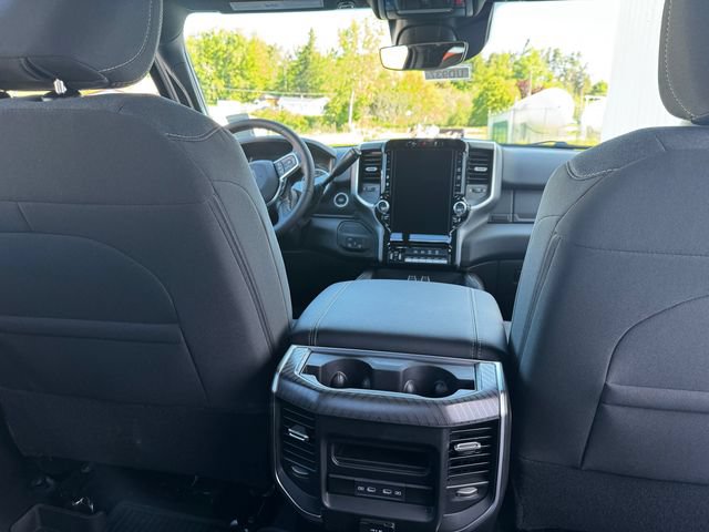 New 2026 RAM 2500 Big Horn AWD/4WD image 32