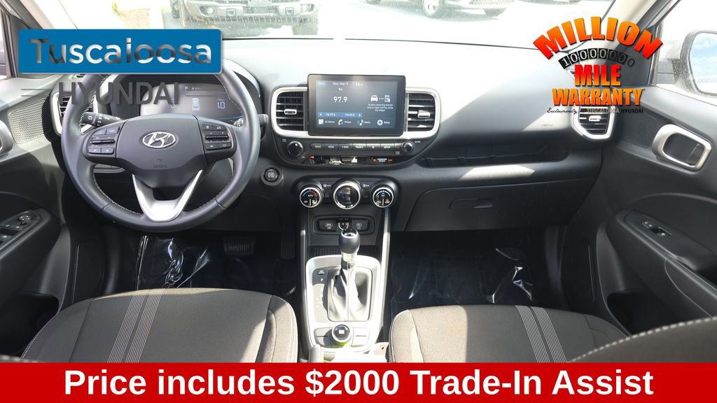 Used 2024 Hyundai Venue SEL image 26
