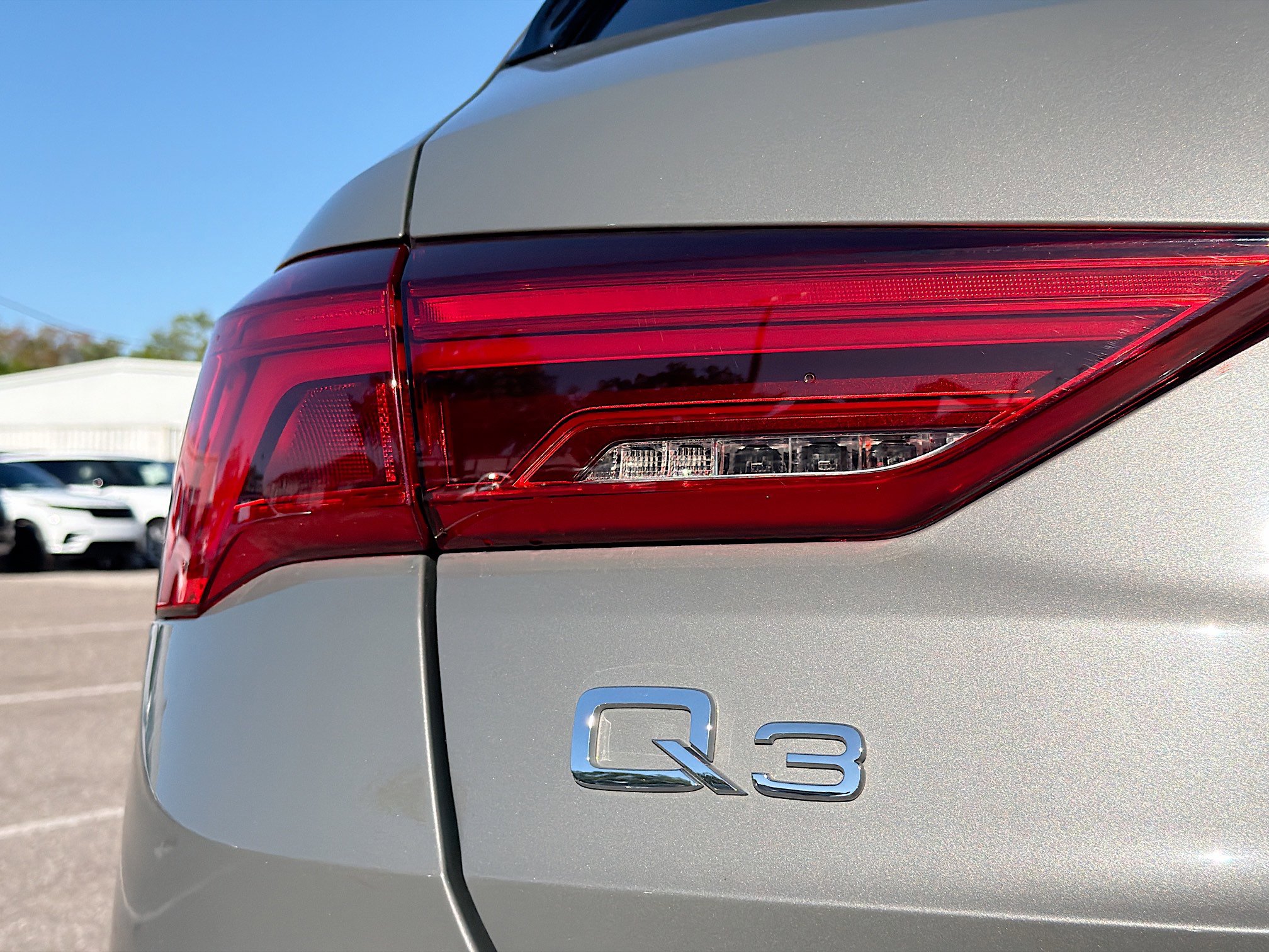Used 2023 Audi Q3 2.0T Premium Plus w/ Premium Plus Package image 10