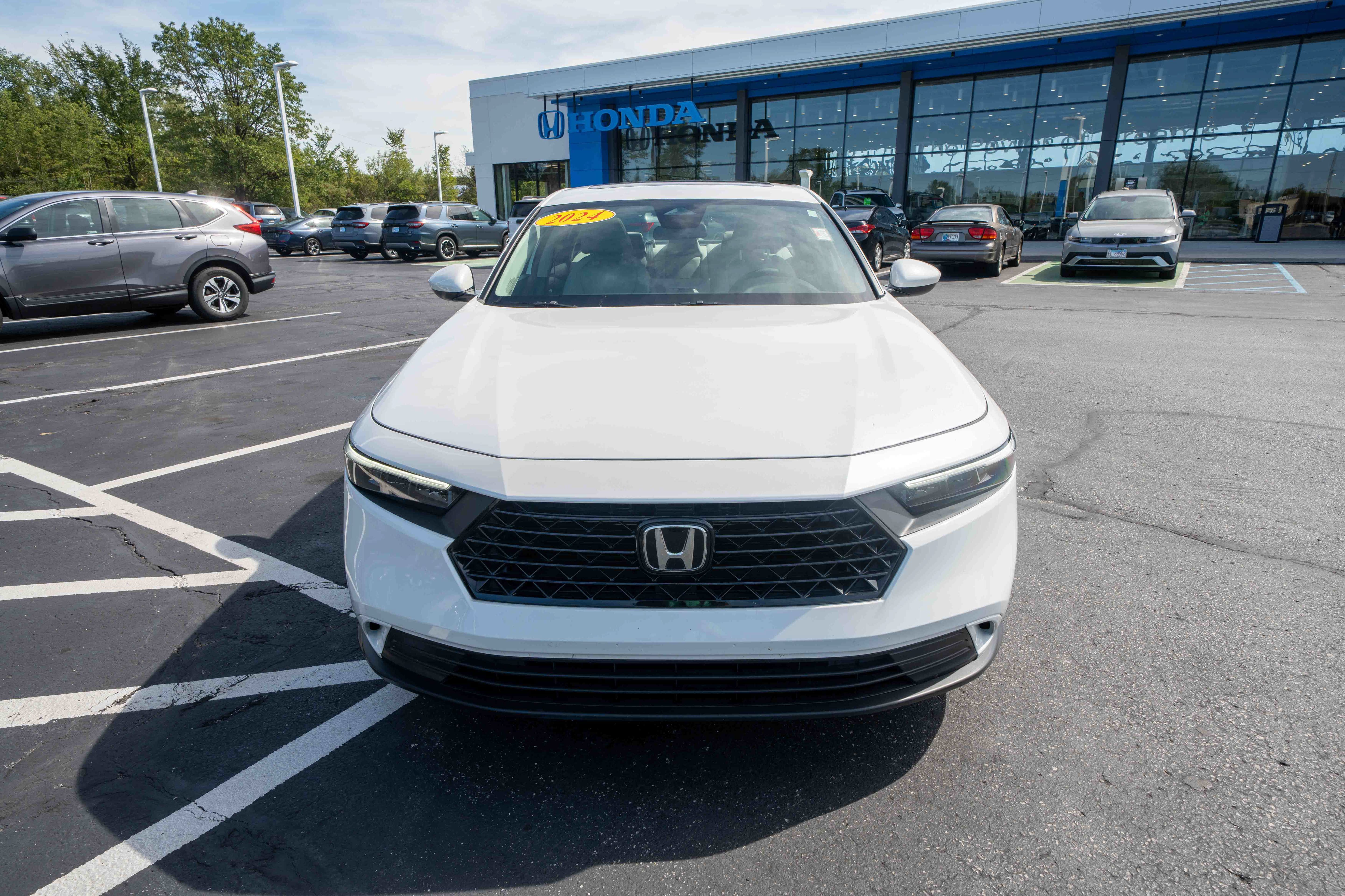 Used 2024 Honda Accord EX image 2