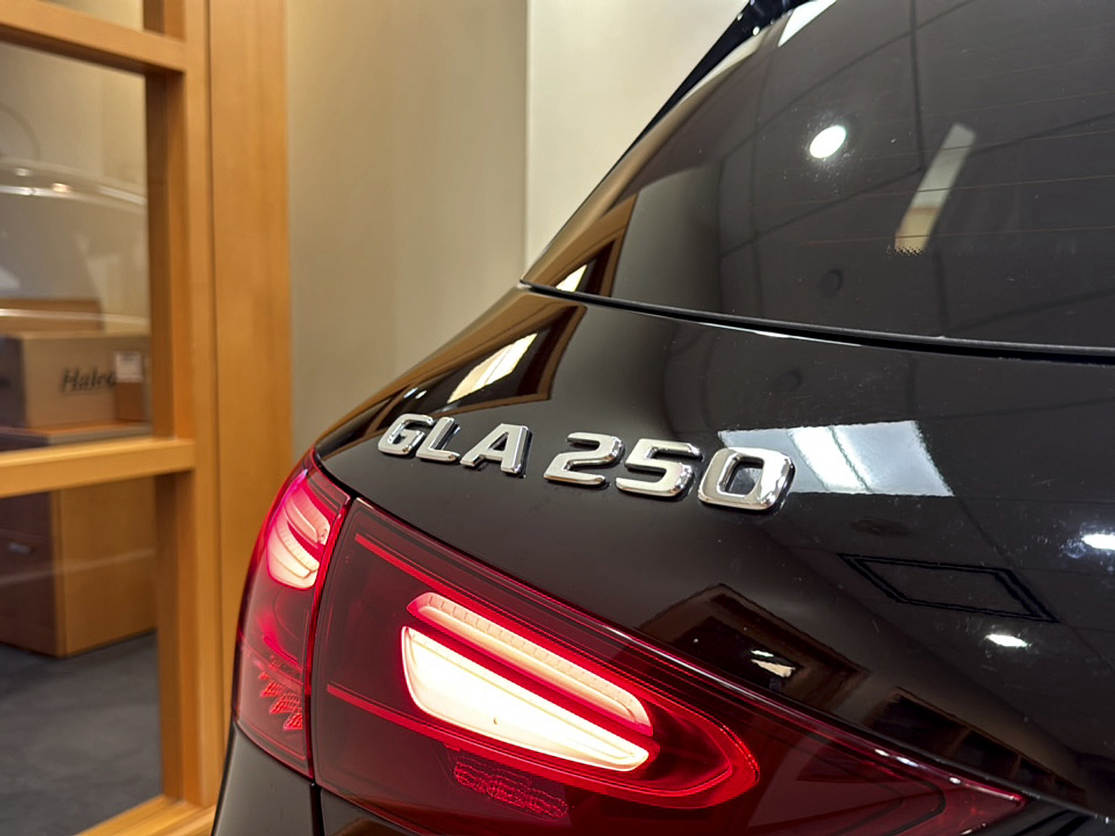 Certified 2025 Mercedes-Benz GLA 250 image 31