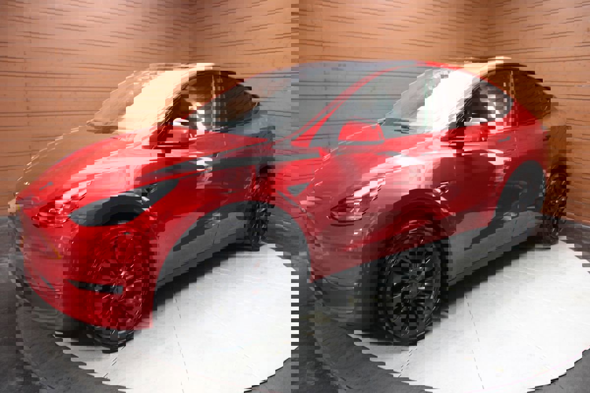 Used 2023 Tesla Model Y Performance image 53