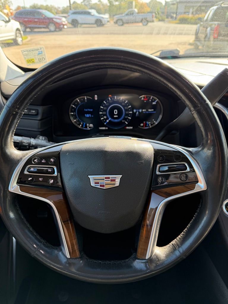 Used 2016 Cadillac Escalade ESV Luxury image 18