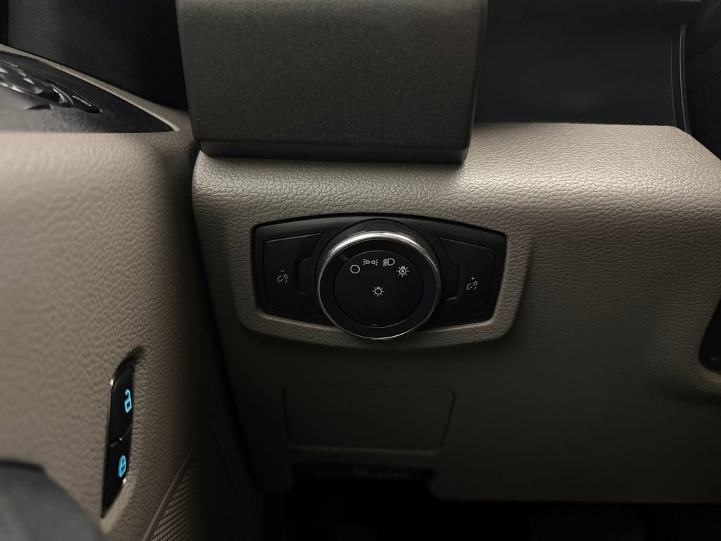 Used 2019 Ford F350 XL w/ Power Equipment Group AWD/4WD image 29