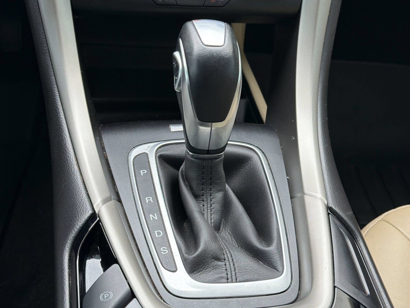 Used 2013 Ford Fusion SE FWD image 17