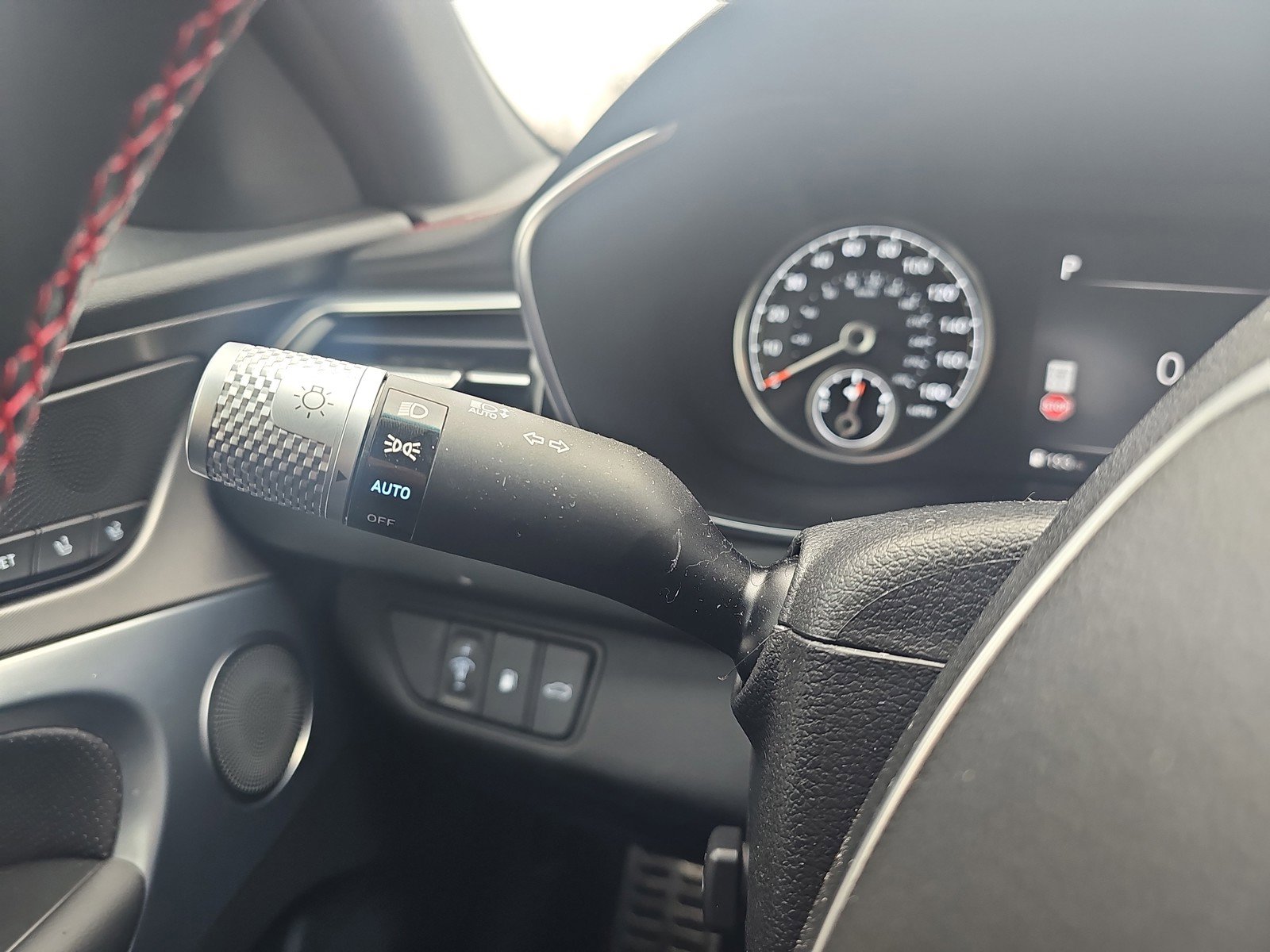 Used 2025 Genesis G70 2.5T w/ Sport Prestige Package image 22