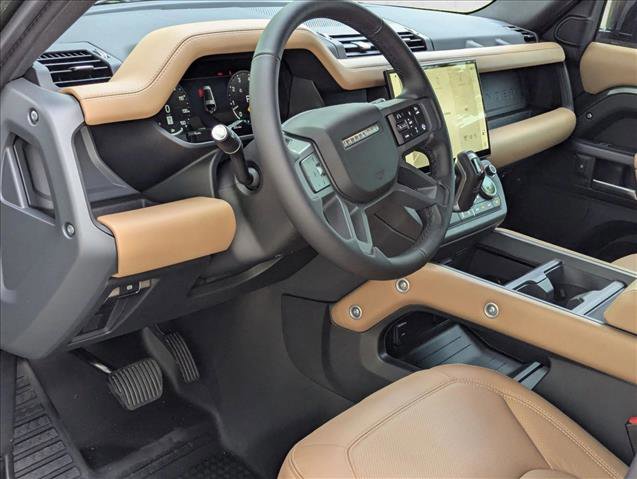 New 2026 Land Rover Defender 130 X-Dynamic SE AWD/4WD image 3