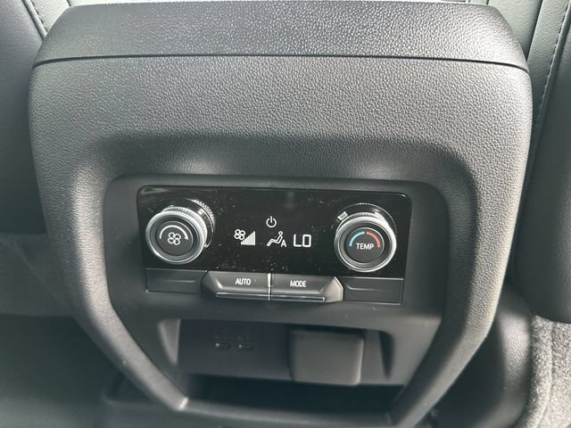 New 2026 Buick Enclave Preferred w/ Power Package FWD image 32