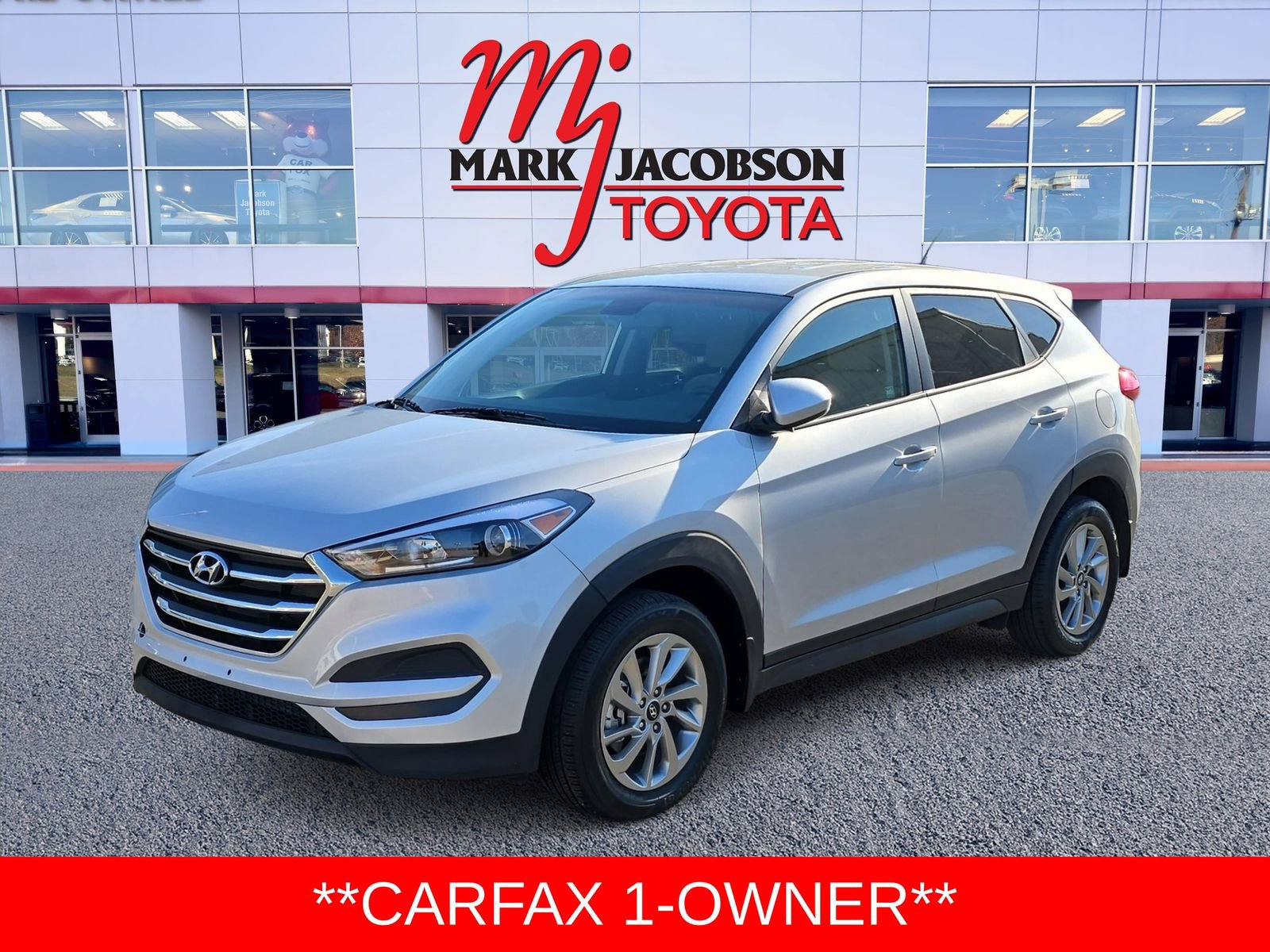 Used 2018 Hyundai Tucson SE image 1