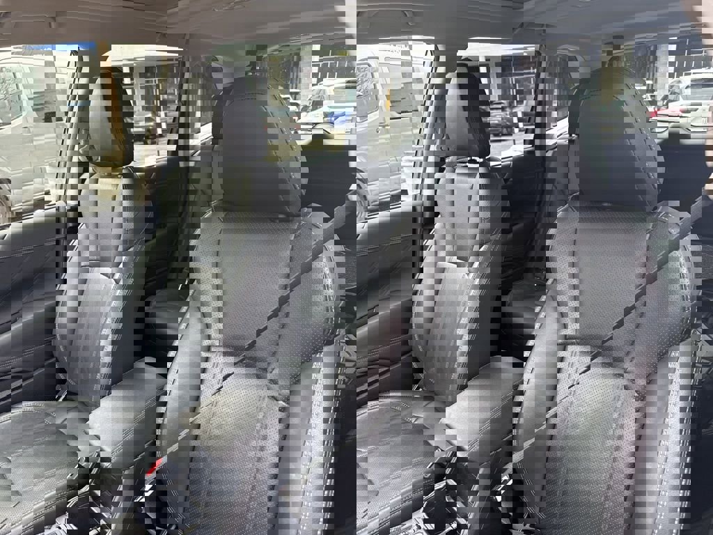 Used 2022 Subaru Forester Touring image 23