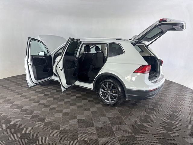 Used 2022 Volkswagen Tiguan SE AWD/4WD image 20