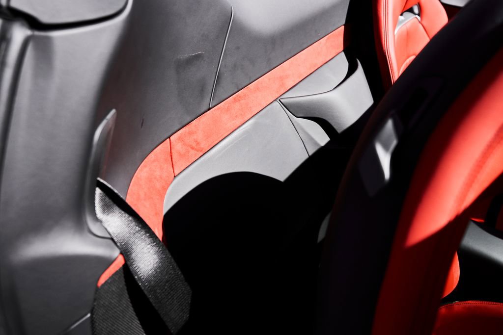 Used 2024 Ferrari SF90 Spider image 47