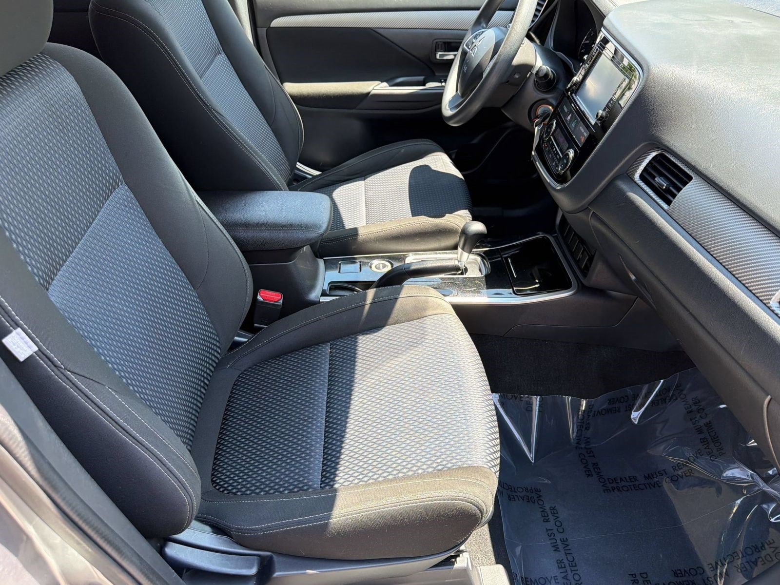 Used 2018 Mitsubishi Outlander ES AWD/4WD image 24