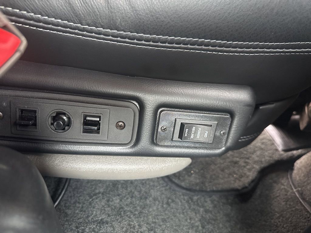 New 2025 GMC Savana 2500 Extended w/ Driver Convenience Package image 25