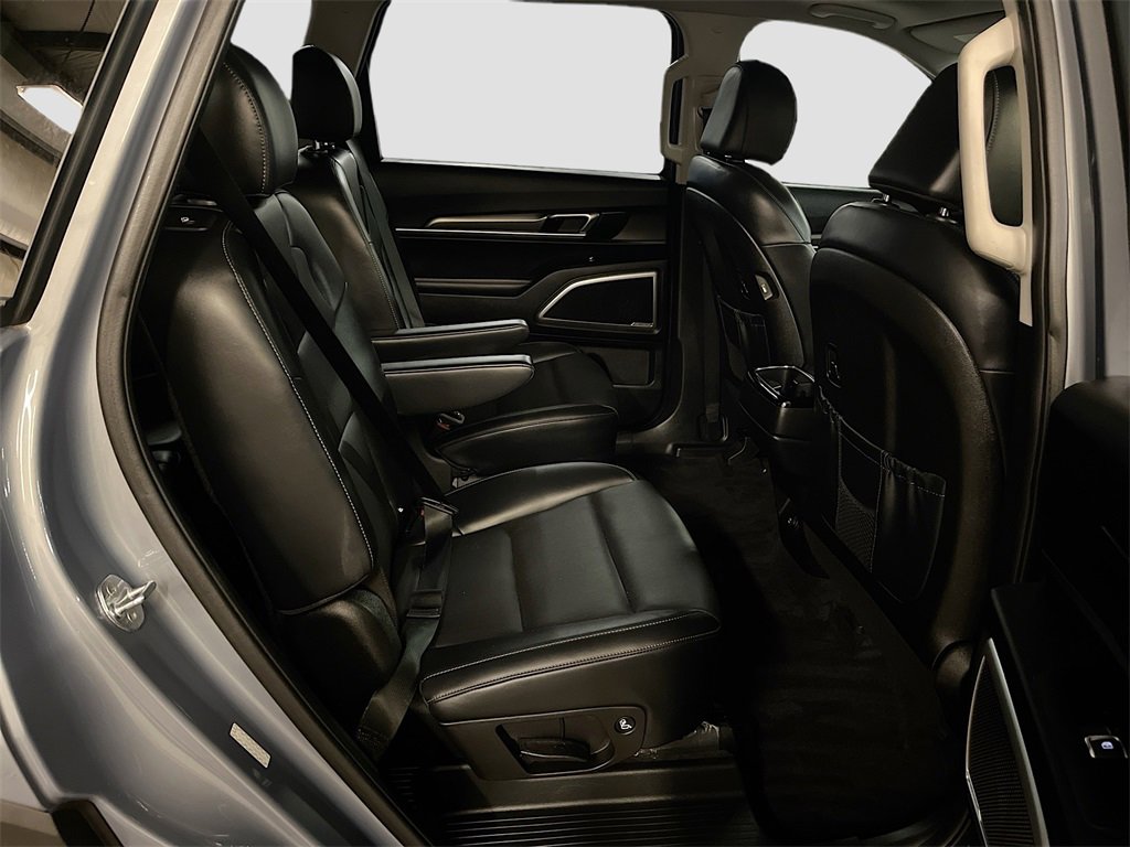 Used 2022 Kia Telluride S image 29