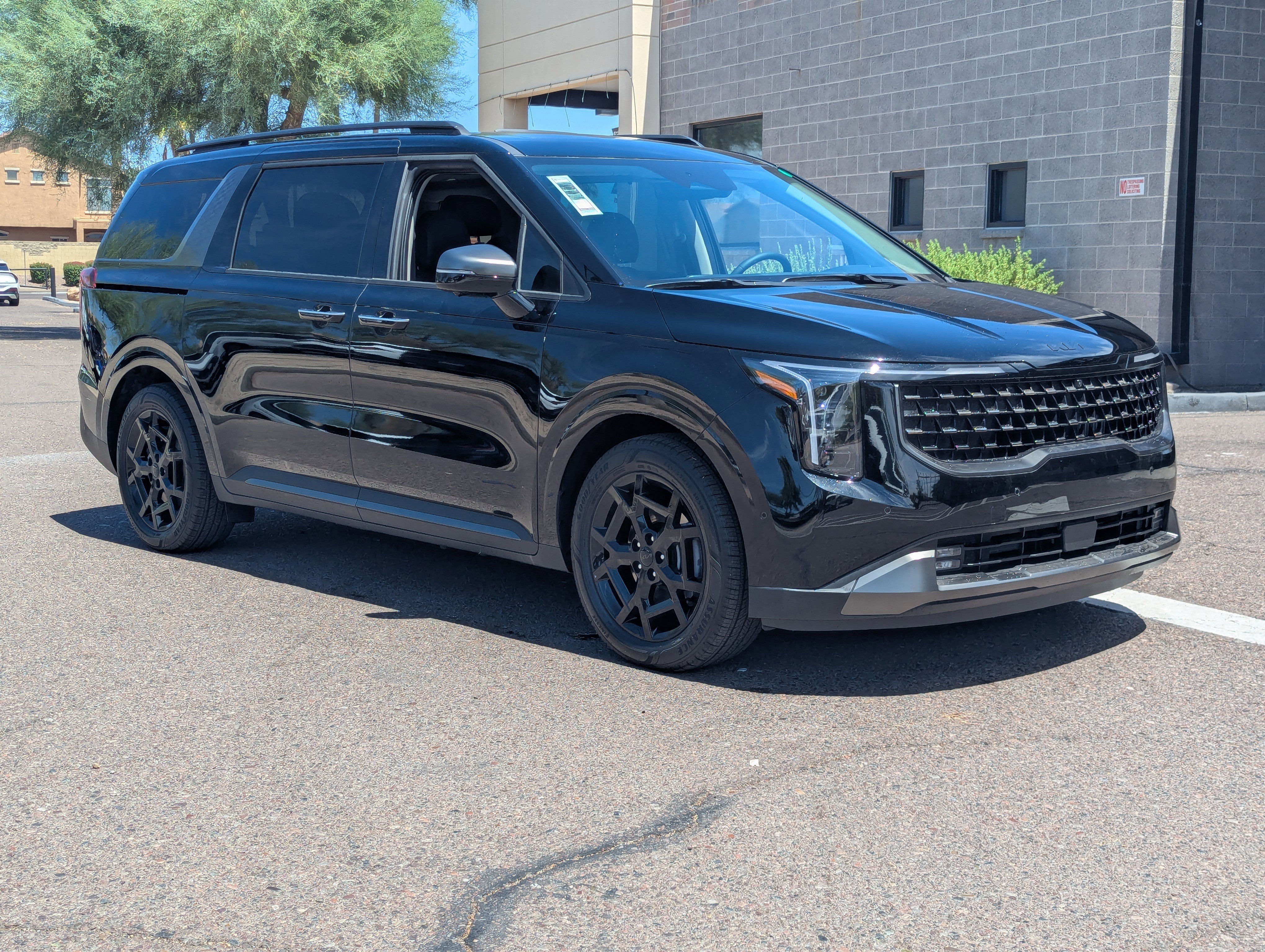 New 2025 Kia Carnival SX Prestige image 31