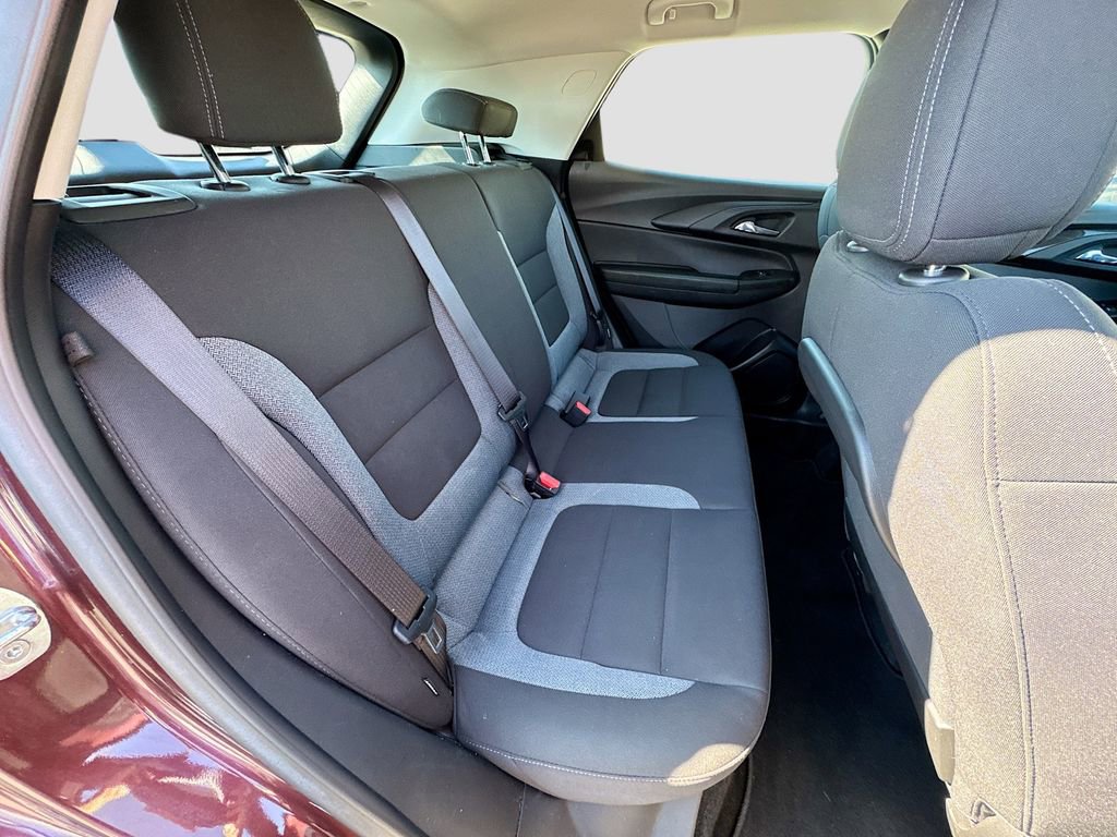 Used 2023 Chevrolet TrailBlazer LS image 24