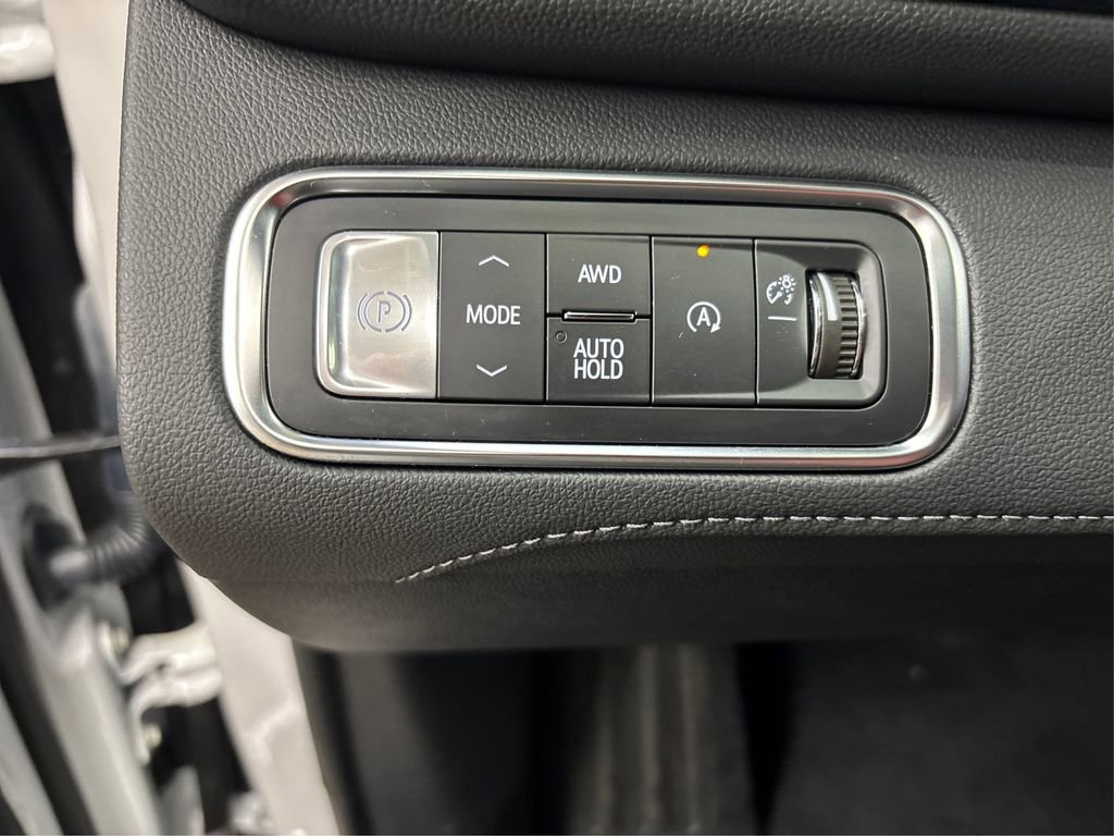 Certified 2025 Buick Enclave Sport Touring w/ Power Package image 42