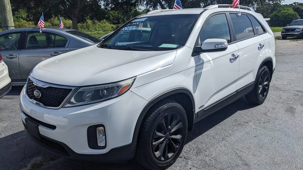 Used 2015 Kia Sorento EX image 2