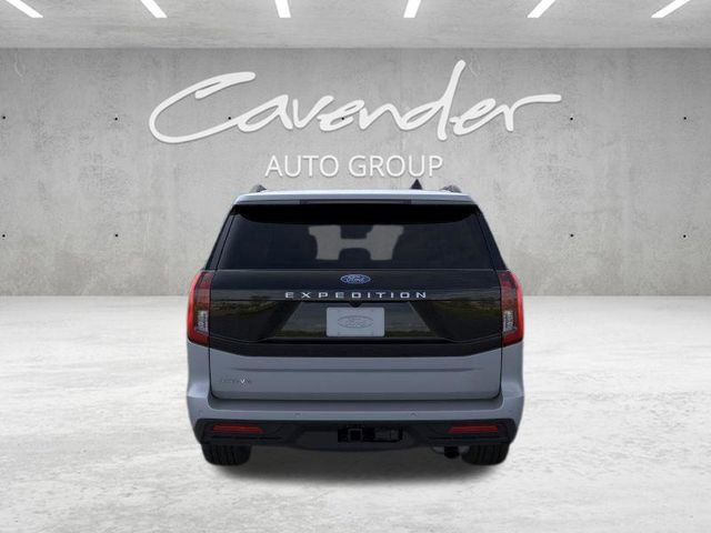 New 2026 Ford Expedition Active image 5
