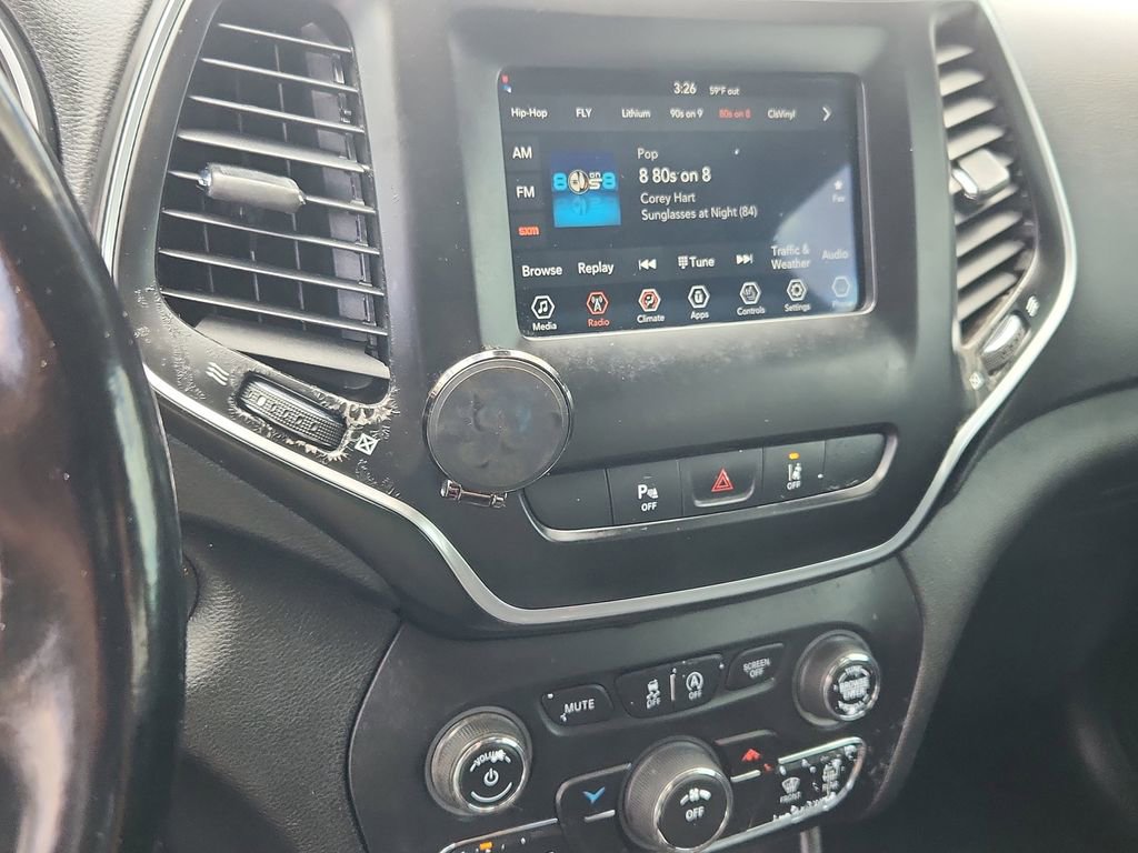 Used 2021 Jeep Cherokee Latitude Plus image 23