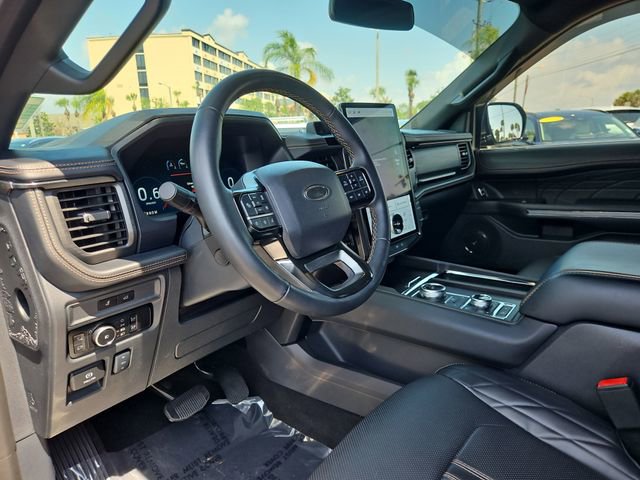 Used 2024 Ford Expedition Max Platinum AWD/4WD image 17