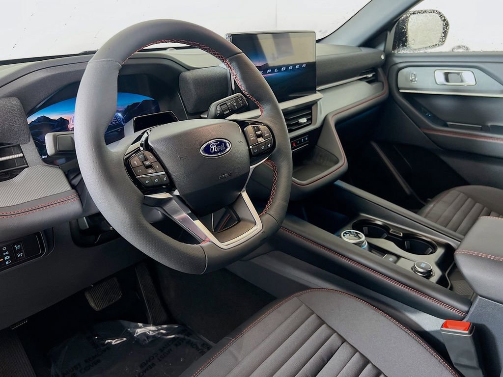 New 2026 Ford Explorer ST-Line w/ ST-Line Street Pack image 3