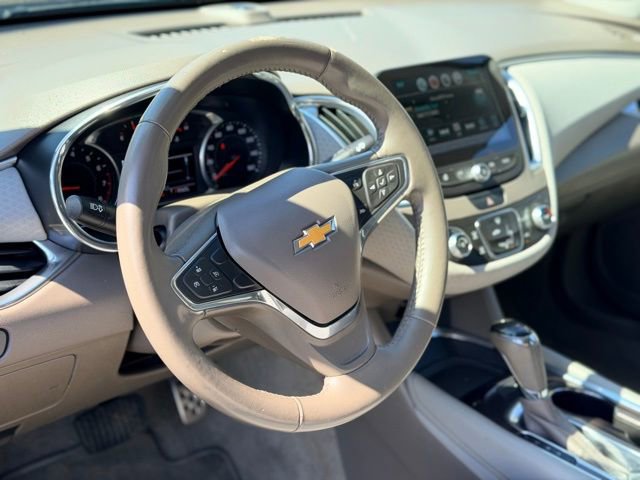 Used 2016 Chevrolet Malibu LT FWD image 7
