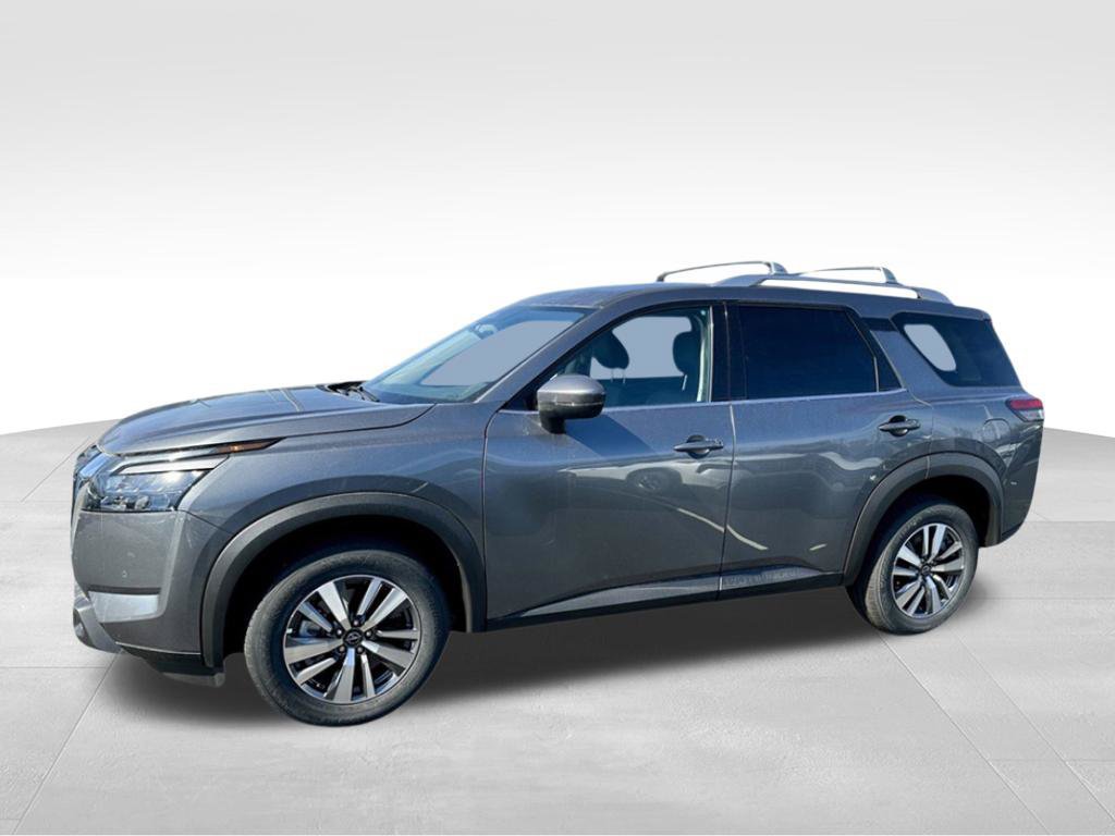 New 2025 Nissan Pathfinder SL w/ Lighting Package (N92) AWD/4WD image 2