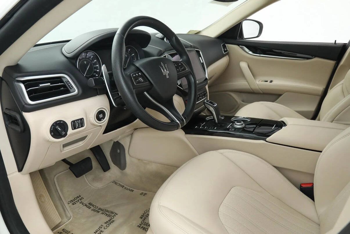 Used 2022 Maserati Ghibli Modena RWD image 9