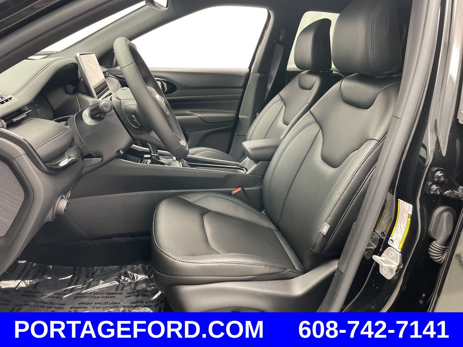 New 2025 Jeep Compass Limited w/ Sun & Sound Group AWD/4WD image 8