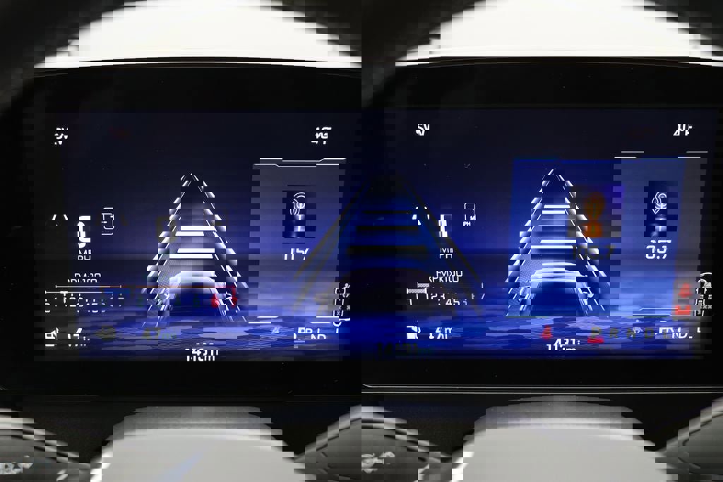 Used 2024 Chevrolet Traverse LT w/ Midnight/Sport Edition image 18