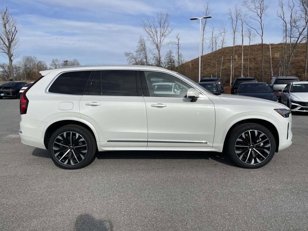 New 2026 Volvo XC90 B6 Ultra w/ Protection Package image 29