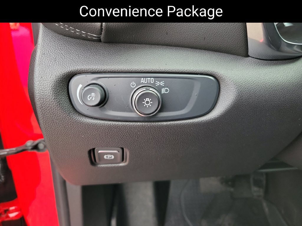 Certified 2024 Chevrolet Blazer LT w/ Convenience Package FWD image 14
