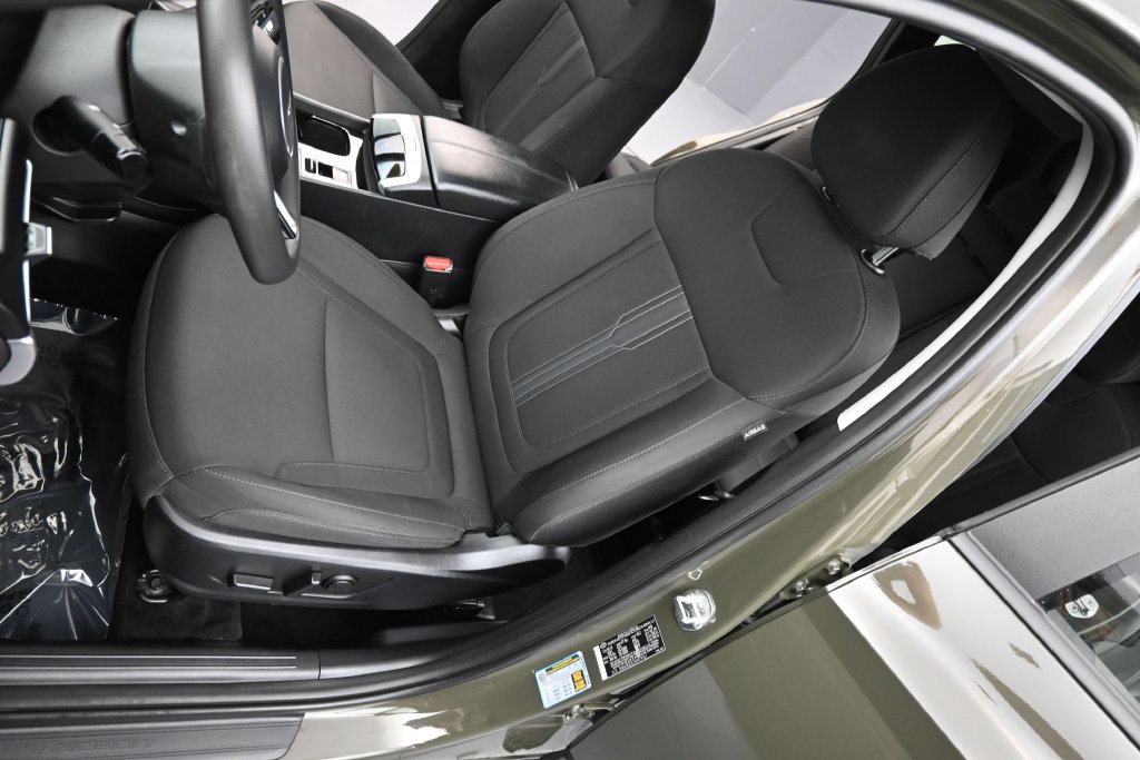 Certified 2025 Hyundai Tucson SEL FWD image 14
