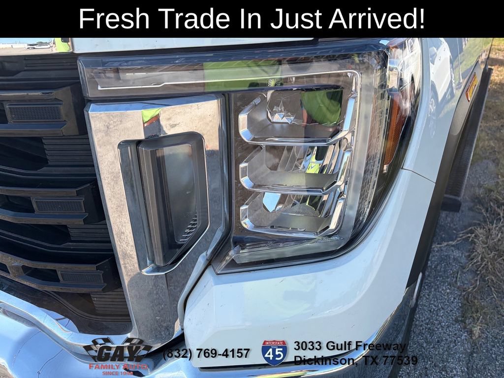 Used 2022 GMC Sierra 2500 Pro w/ Gooseneck/5TH Wheel Package AWD/4WD image 4