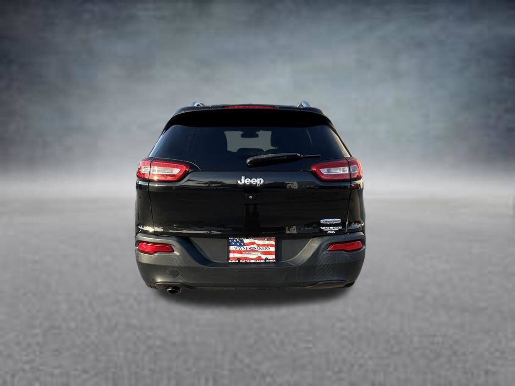 Used 2015 Jeep Cherokee Latitude w/ Comfort/Convenience Group FWD image 5