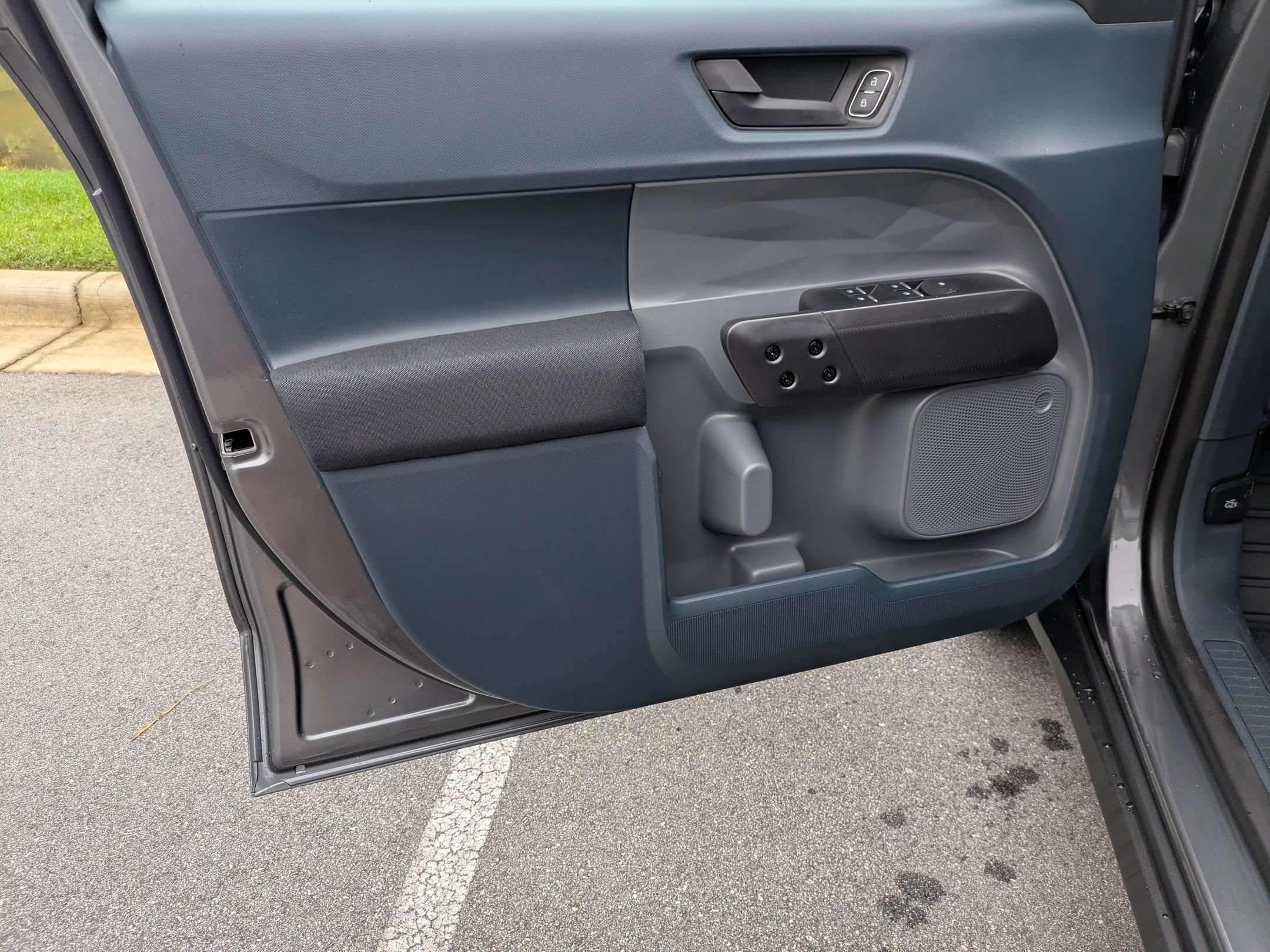 New 2026 Ford Maverick XL FWD image 9